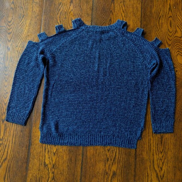 NWT Francesca's Alya Navy Sweater Size Large - Picture 2 of 3